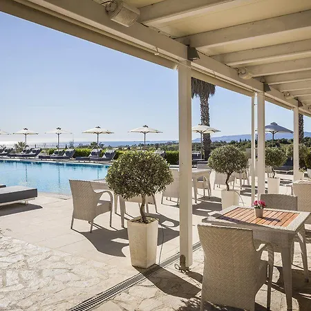 Apart-hotel Astra Village And 4*