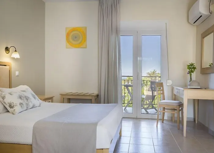 Astra Village And מלון דירות 4*