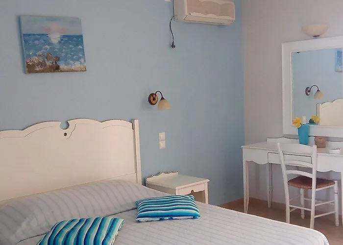 Astra Village And מלון דירות 4*