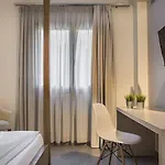 Ξενοδοχείο με διαμερίσματα Astra Village And