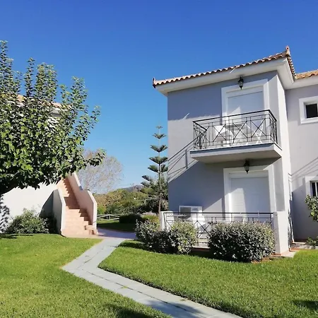 Aparthotel Astra Village And 4*