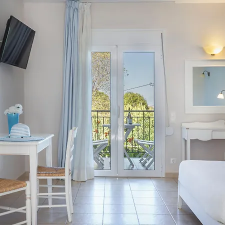 Aparthotel Astra Village And 4*