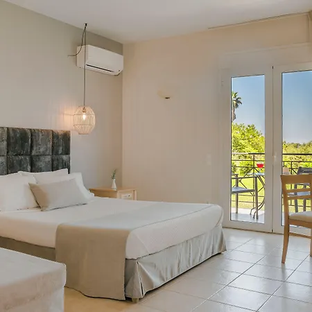 Astra Village And Aparthotel 4*