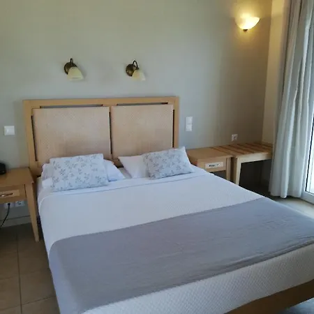 Aparthotel Astra Village And 4*