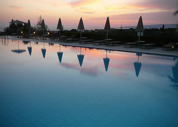 公寓式酒店 Astra Village And