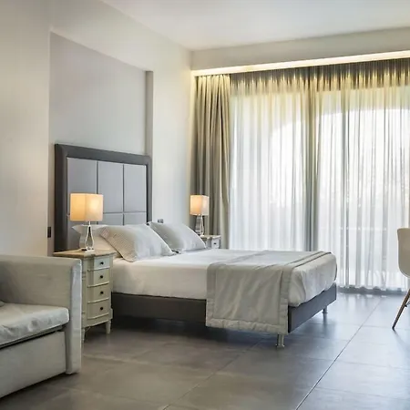 Astra Village And Aparthotel 4*