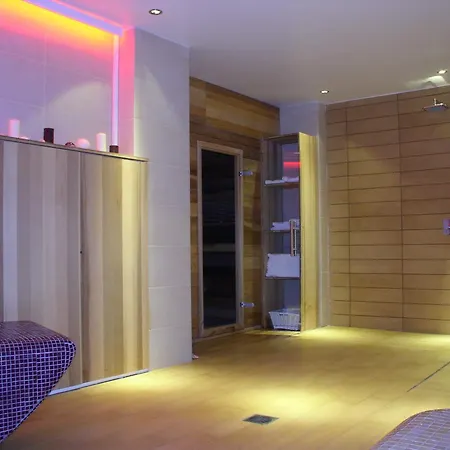 Astra Village And Aparthotel 4*