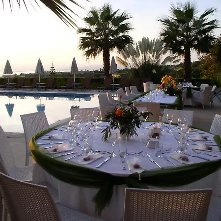 Astra Village And Aparthotel 4*